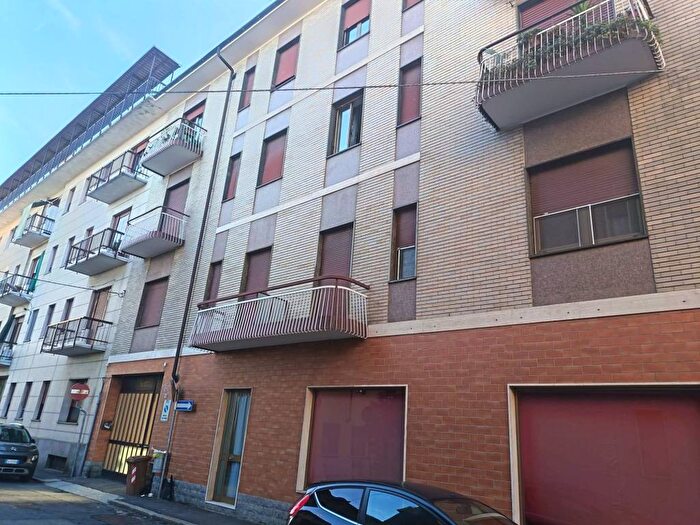 Appartamento trilocale in vendita in Via Girondella, Centro, Trecate