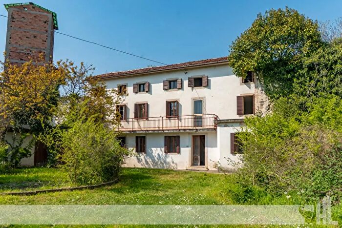 Casa con 10 locali in vendita in Cordignano