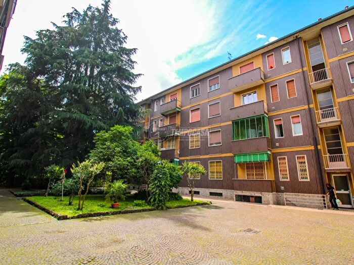 Appartamento monolocale in vendita in Via Ravenna, Milano