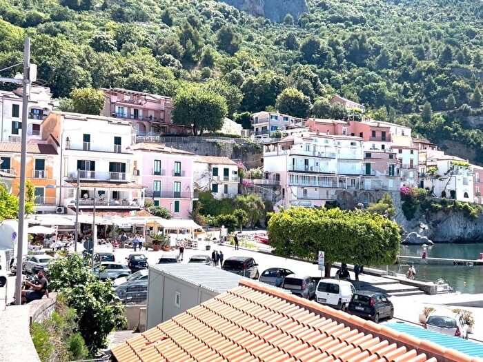 Appartamento con 5 locali in affitto in Via Profiti, Centro, Maratea