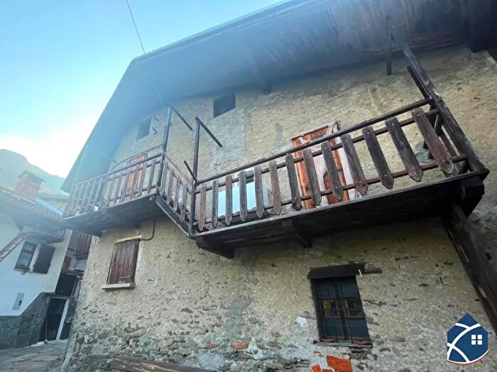 Casa trilocale in vendita in Inverso Pinasca Borgata Serre, Inverso Pinasca