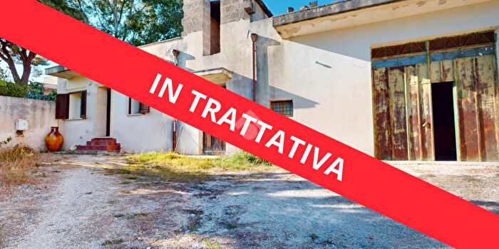Casa con 5 locali in vendita in Contrada Sottoparabita, Oria