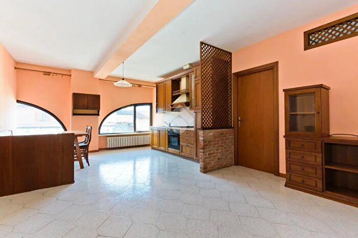 Appartamento bilocale in vendita in Via Vittorio Veneto, Riva Presso Chieri