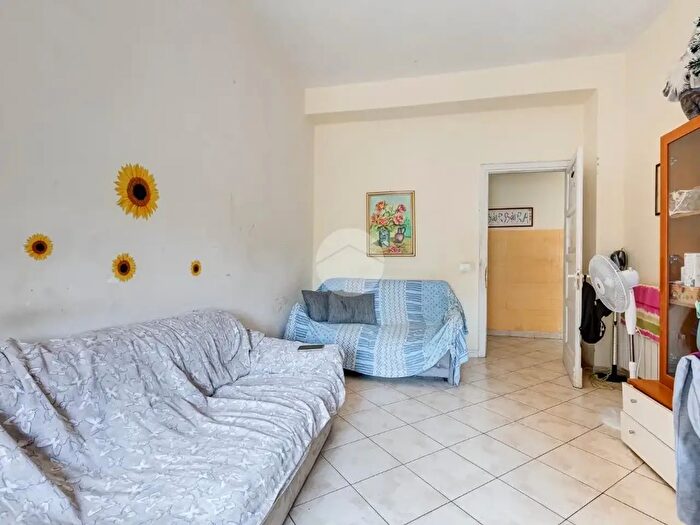 Appartamento trilocale in vendita in Via Filippo Corridoni, Roma