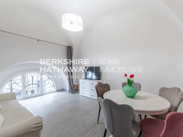 Appartamento trilocale in vendita in Via Muzio Clementi, Roma