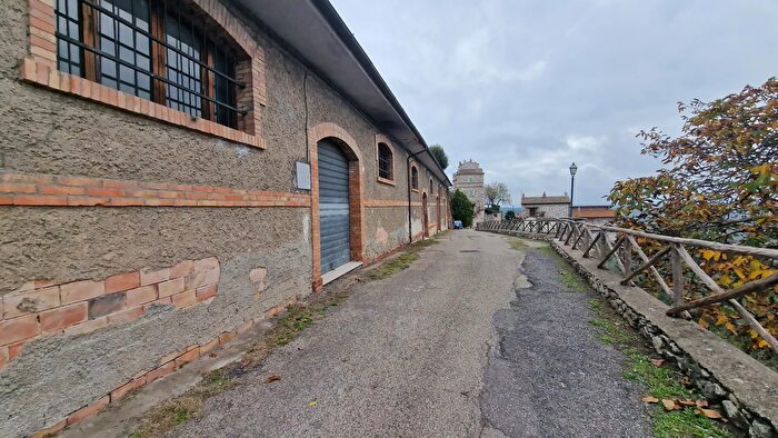 Casa trilocale in vendita in Via San Filippo, Lugnano In Teverina