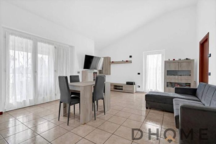 Appartamento bilocale in vendita in Via Corte del Nerino Miss, Missaglia