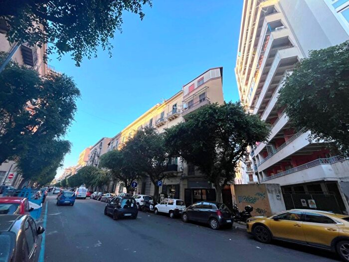 Appartamento bilocale in affitto in Via Sammartino, Politeama Ruggiero Settimo, Palermo