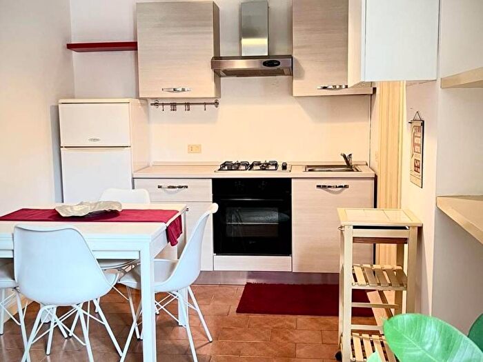 Appartamento bilocale in affitto in Via Tullo Morgagni, Maggiolina, Milano