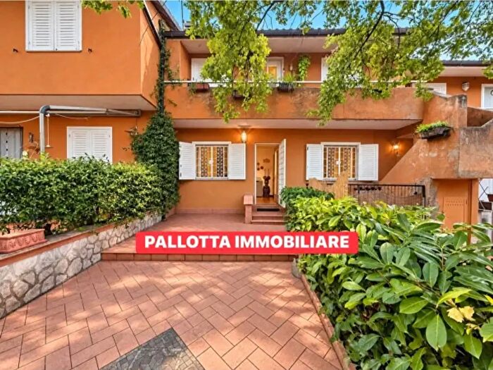 Appartamento bilocale in vendita in Via delle Felci, Valentano