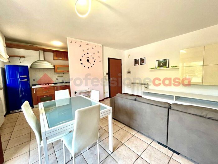 Appartamento trilocale in affitto in Via del Marmo, Olmo, Perugia