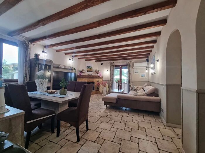 Casa quadrilocale in vendita in Via Fossignano, Aprilia