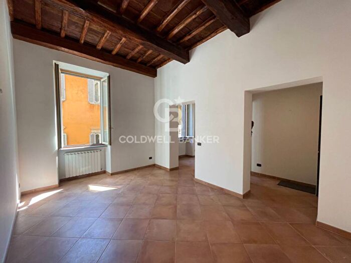 Appartamento trilocale in affitto in VIA DI PARIONE, Piazza Navona, Roma