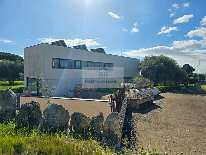 Casa con 10 locali in vendita in Siracusa