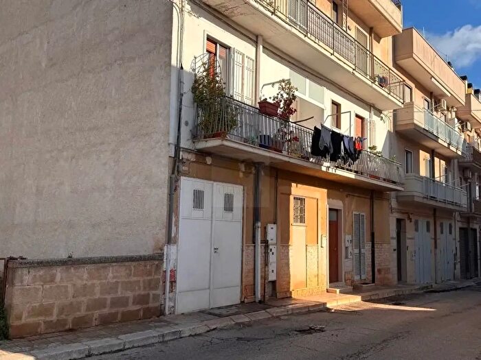 Appartamento con 5 locali in vendita in Via Monteverdi, Conversano