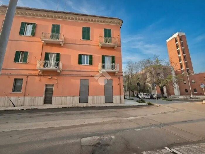 Appartamento trilocale in vendita in Via del Risorgimento, Foggia