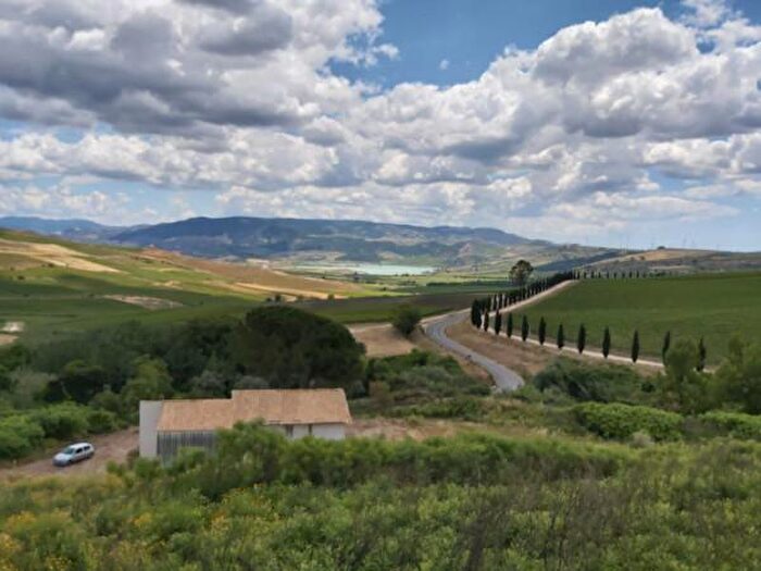 Casa con 6 locali in vendita in Santa Margherita Di Belice