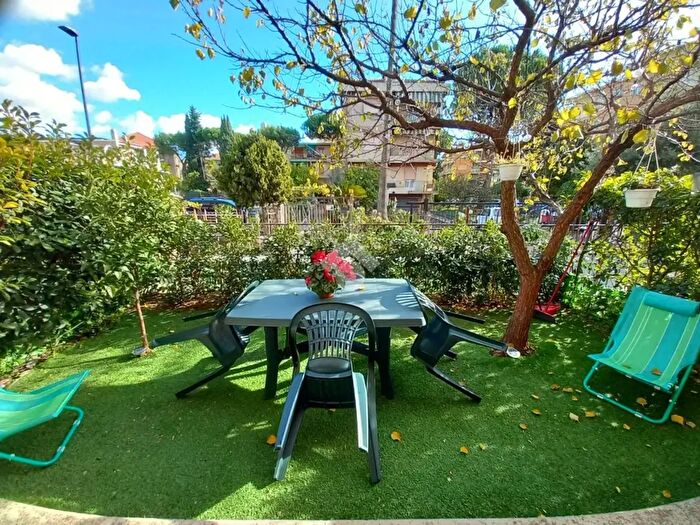 Appartamento bilocale in vendita in Via degli Amici, Bordighera