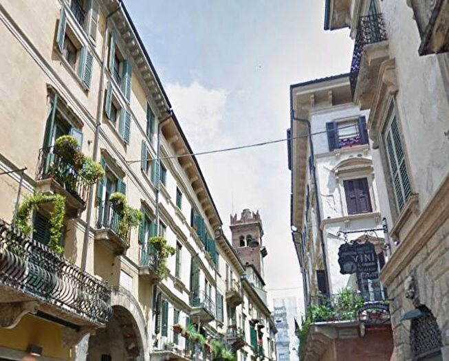 Appartamento bilocale in affitto in Centro Storico, Verona