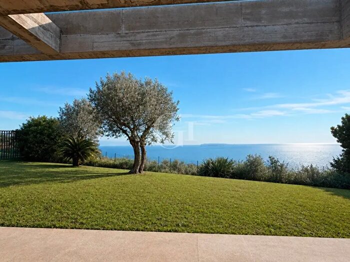 Casa con 5 locali in vendita in Manerba Del Garda