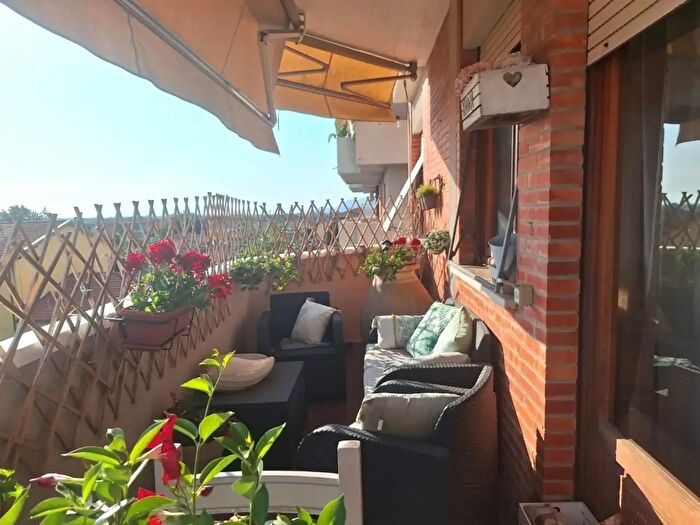 Appartamento con 5 locali in vendita in Seravezza