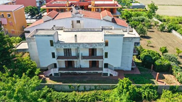 Casa con 6 locali in vendita in Via Borghese, Meri