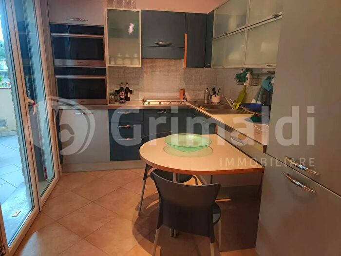 Appartamento con 5 locali in affitto in Viale Romagna, Cervia