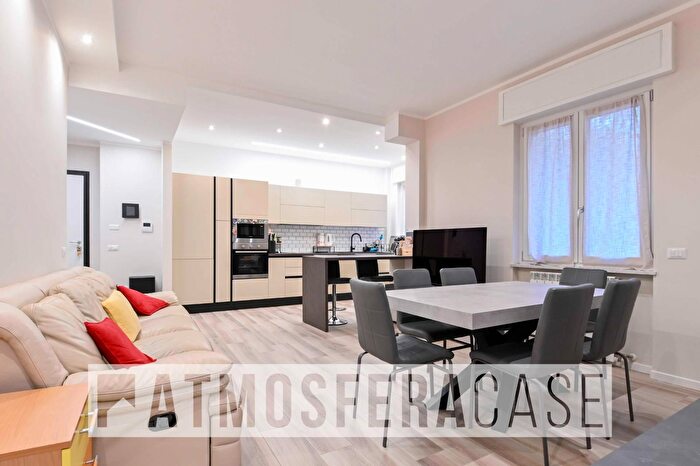 Appartamento trilocale in vendita in Via Buratti, Bergamo