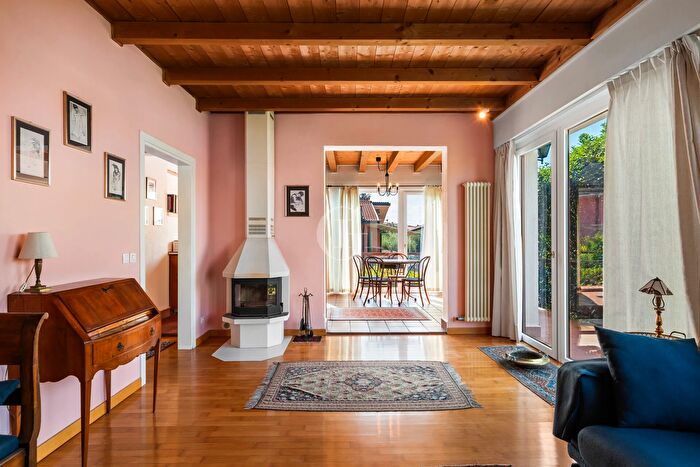 Casa con 6 locali in vendita in Lazise