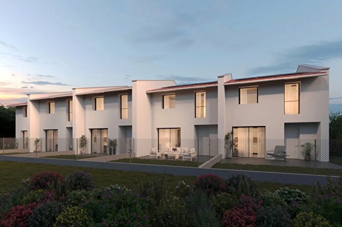 Casa quadrilocale in vendita in Via Giovanni Elkan, Bologna