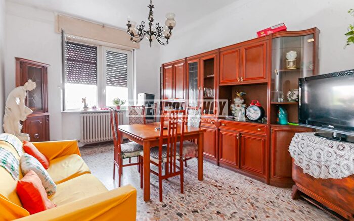 Appartamento trilocale in vendita in Via Luigi Cadorna, Cormano