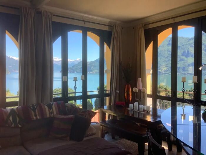 Appartamento quadrilocale in vendita in Viale Sant Ambrogio, Oliveto Lario