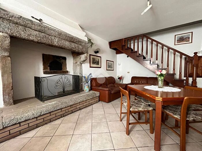 Casa trilocale in vendita in Via San Sebastiano, Varese