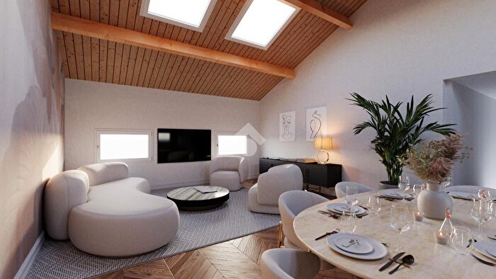 Appartamento trilocale in vendita in Via Clocego, Verona