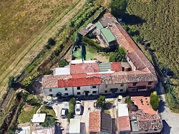 Appartamento trilocale in vendita in Via Casalecchio, Rimini
