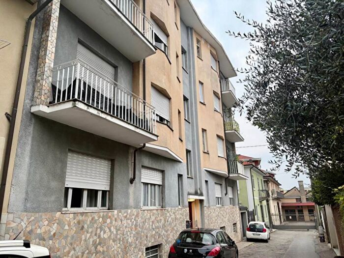Appartamento bilocale in affitto in Via David Levi, Roaschia, Chieri