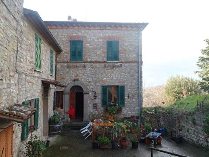 Appartamento con 5 locali in vendita in Montegabbione