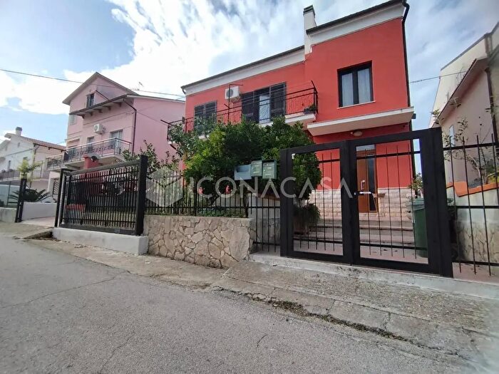 Appartamento con 7 locali in vendita in Via dei Ciliegi, Termoli