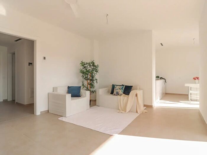 Appartamento con 5 locali in vendita in Via Bulgarelli, Castenaso