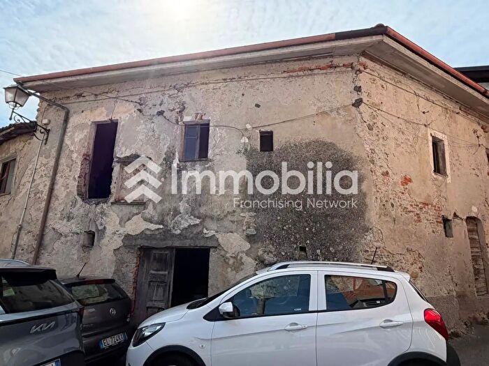 Casa con 5 locali in vendita in Tanaro, Bagnasco