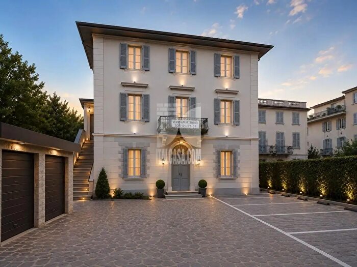 Appartamento bilocale in vendita in Via Roma, Alzano Lombardo