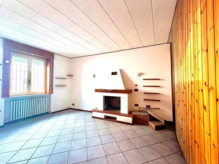 Casa quadrilocale in vendita in Via G Mazzini, Fiorenzuola DArda