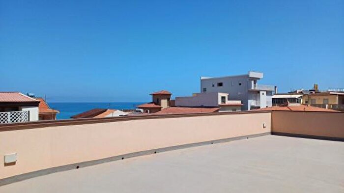 Appartamento quadrilocale in vendita in Via Tripoli, Capo DOrlando