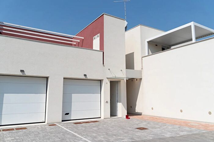 Appartamento quadrilocale in vendita in Via Silvio Pellico, Salzano