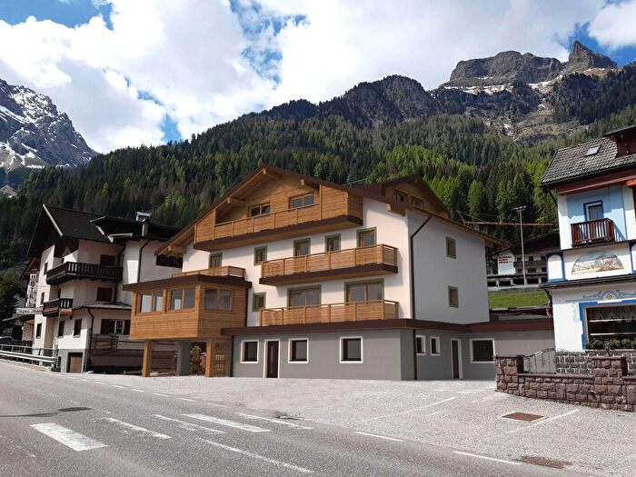 Appartamento trilocale in vendita in Streda De Costa, Canazei