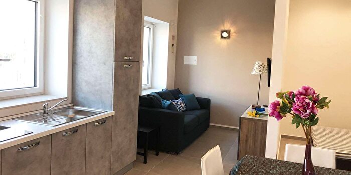 Appartamento monolocale in affitto in Siracusa