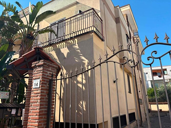 Casa quadrilocale in affitto in Via Giacomo Matteotti, Centro, Poggiomarino