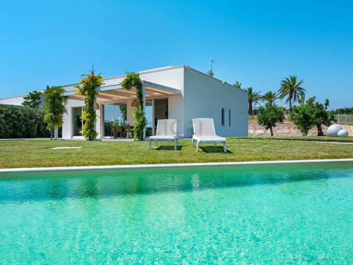 Casa quadrilocale in vendita in Contrada Lamandia, Monopoli