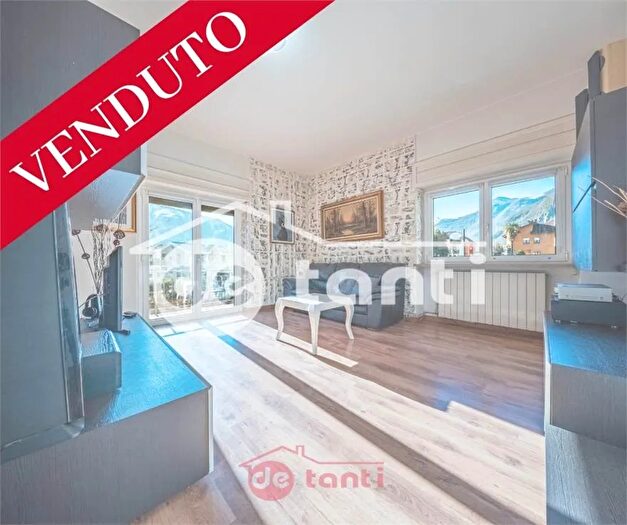 Appartamento con 5 locali in vendita in Via Volta Chiavenna So, Chiavenna