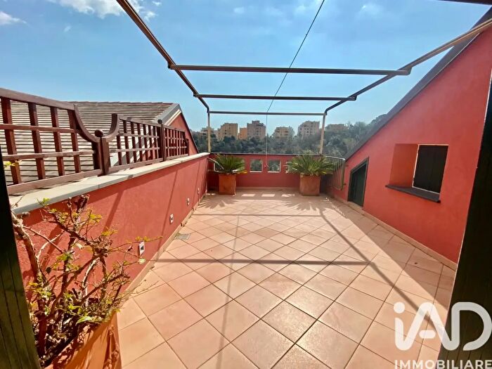 Appartamento trilocale in affitto in Via del Roccolo, Arenzano